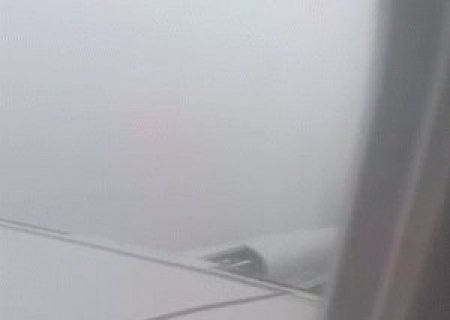 No retorno da praia, grupo de MS passa por susto com pe&ccedil;a danificada em avi&atilde;o