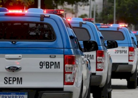 Polícia Militar faz operação no Complexo da Maré no Rio