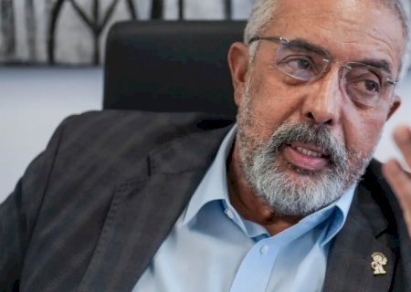 Não há mais razão para manter escala 6x1 e jornada de 44h, diz senador