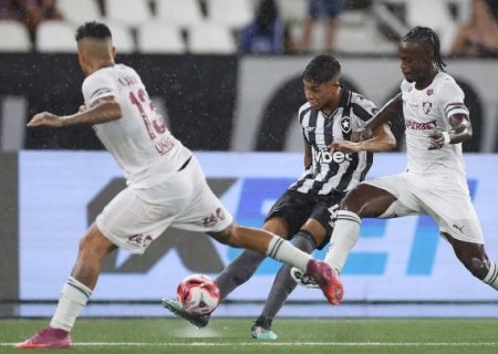 John Kennedy marca e Fluminense vence o Botafogo no Nilton Santos