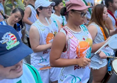 Bloco Percussomos do Amor ressalta inclusão no carnaval de Niterói
