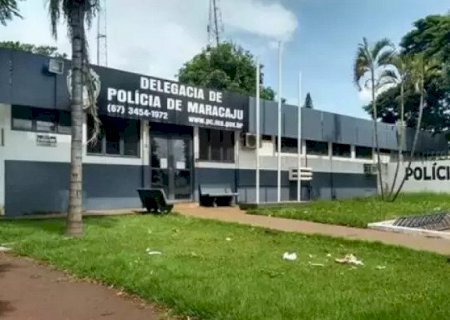 Adolescente é agredida com madeira com pregos e mãe é denunciada por maus-tratos