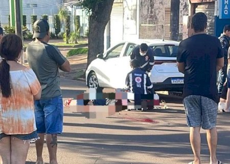 Mãe e filho morrem em acidente entre moto e caminhão em Ponta Porã
