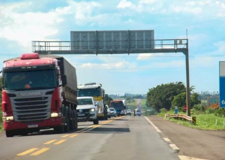 Motoristas com ped&aacute;gio atrasado ter&atilde;o multas e pontos na CNH cancelados