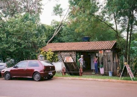 Comerciantes e moradores tentam evitar despejo &agrave;s margens do C&oacute;rrego Bandeira
