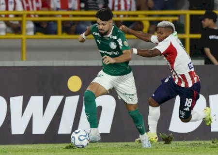 Flamengo vence altitude e Palmeiras empata na estreia da Libertadores
