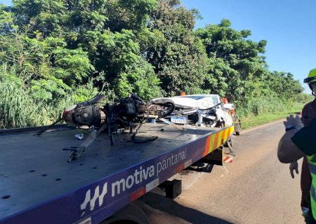 Vídeo mostra colisão entre moto e carro da concessionária que termina em morte na BR-163