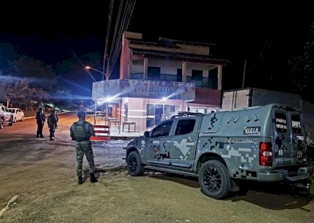 Condenado por assassinar radialista morre em confronto com a polícia em MS
