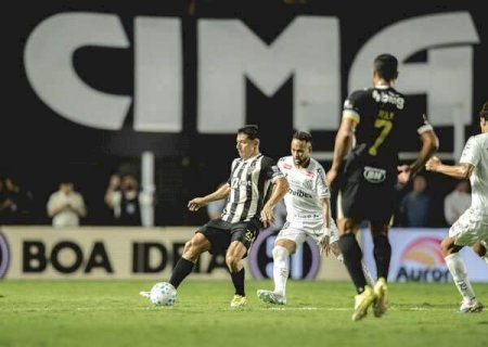 Com Neymar, Santos bate Atl&eacute;tico-MG e cl&aacute;ssico Gre-Nal termina sem gols