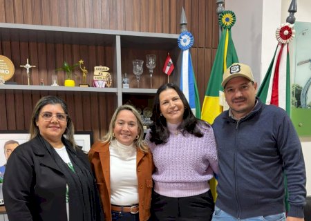 Mais de R$ 400 mil em emendas fortalecem Caarapó por iniciativa de Lia Nogueira