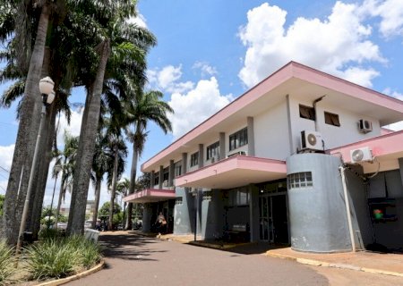 Com infiltrações e pacientes remanejados, Sala Vermelha do Hospital da Vida será reformada