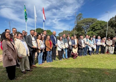 Carlos Bernardo prestigia Encontro InternacionalUniFronteiras e reforça integração entre Brasil e Paraguai