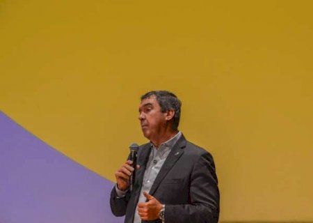Riedel assina autoriza&ccedil;&atilde;o para in&iacute;cio das obras da Casa da Mulher em Corumb&aacute;