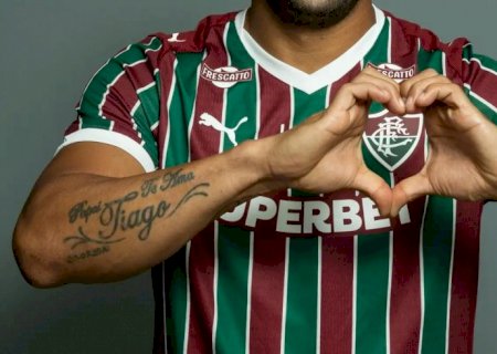 Fluminense anuncia a contratação do atacante Hulk