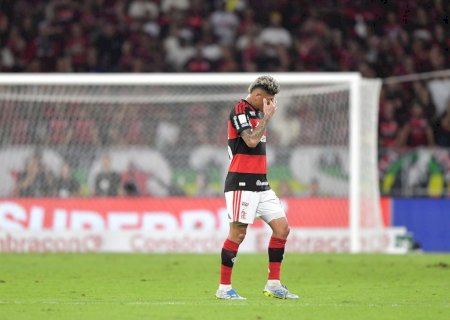 Torcida chama time de "sem vergonha" e xinga Carrascal: "Meu Flamengo não precisa de você"
