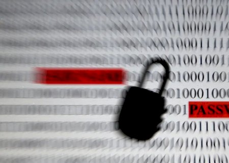 Material do governo ajuda população a se proteger de golpes digitais