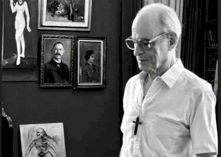 De batina, Ney Matogrosso grava filme sobre L&iacute;dia Ba&iacute;s na Capital