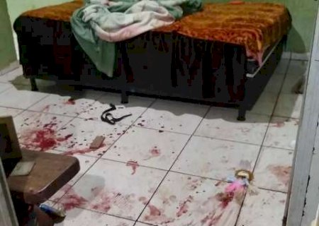 Adolescente esfaqueia padrasto para defender a m&atilde;e durante agress&atilde;o
