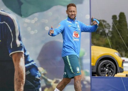 Neymar não viaja com seleção para Cleveland; segue em tratamento