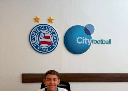 Aos 11 anos, atacante de MS assina contrato para jogar no Bahia City