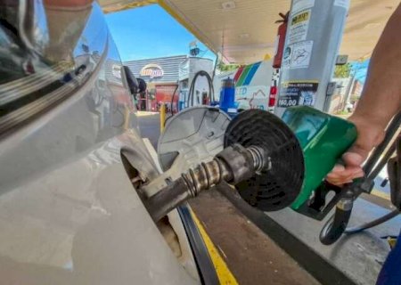 Governo corta subs&iacute;dio do diesel e abre caminho para alta gradual da gasolina