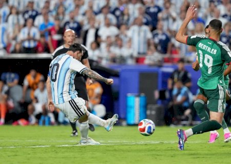 Messi iguala Klose e é o jogador com mais gols na história das Copas do Mundo