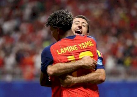 Espanha e Jap&atilde;o vencem por 4 a 0 e garantem pontua&ccedil;&atilde;o na Copa