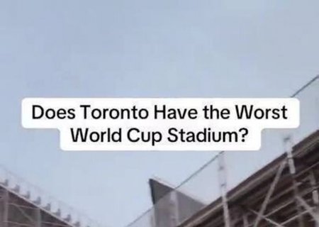 Pior estádio da Copa? Torcedores se surpreendem com andaimes e estrutura em Toronto; veja