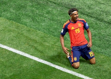 Lamine Yamal faz primeiro gol em Copas e encerra maior seca da Espanha em Mundiais