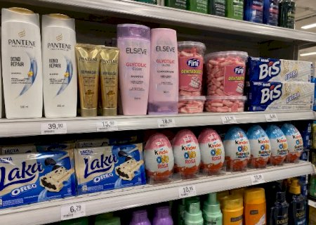Manicure &eacute; flagrada furtando R$ 480 em produtos de loja no shopping