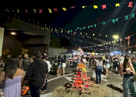 Hoje tem arraial na Esplanada com quadrilha, comidas t&iacute;picas e shows