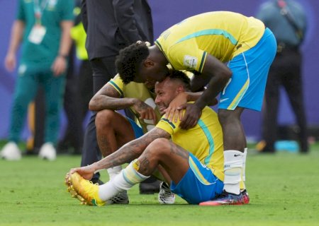 Choro, adeus de Neymar e recado de Ancelotti: o vestiário da Seleção após queda na Copa