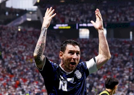 Messi diz que Argentina sentiu Inglaterra entregue: "Já não queriam mais jogar"