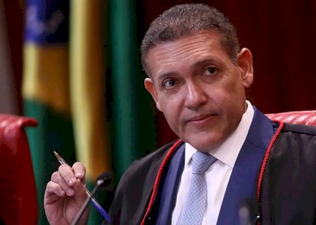 TSE terá outra reunião com embaixadores para explicar urna eletrônica