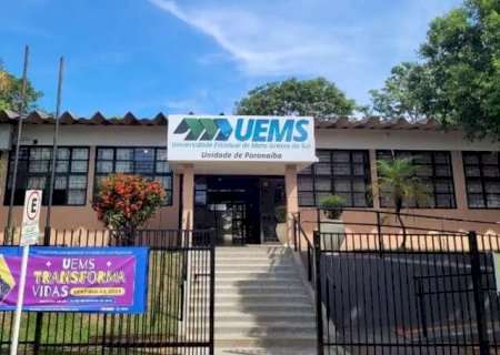 UEMS assina contrato e empresa tem 1 ano e meio para construir dois refeit&oacute;rios