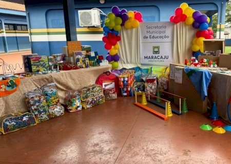 Prefeitura de Maracaju entrega brinquedos pedagógicos adquiridos com emenda de Coronel David