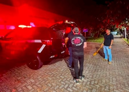 Mulher assume dire&ccedil;&atilde;o de carro para ajudar "amigo" b&ecirc;bado e acaba abusada