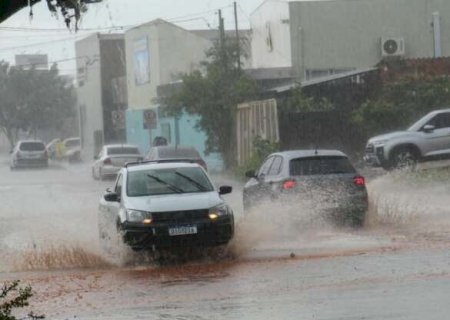 Ap&oacute;s chuva, Campo Grande ter&aacute; 6 dias de alerta para umidade baixa