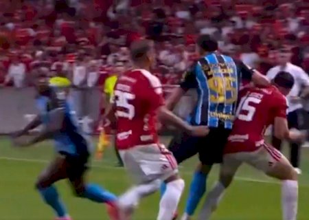 Mercado detona arbitragem e cobra expulsão de Carlos Vinicius no Gre-Nal: "Cadê o VAR?"