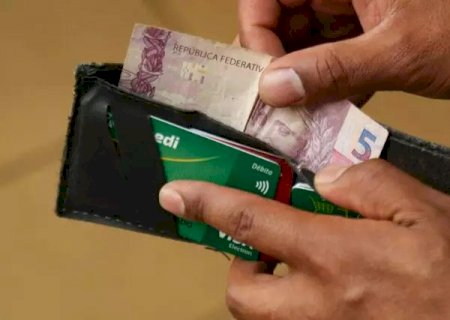 Brasileiros ainda t&ecirc;m R$ 5,1 bilh&otilde;es esquecidos em bancos para sacar