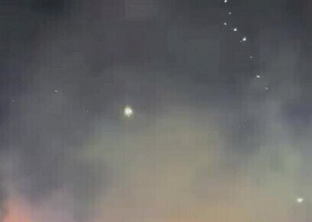 Com grande festa, torcida do Cruzeiro recepciona time na chegada ao Mineirão; assista