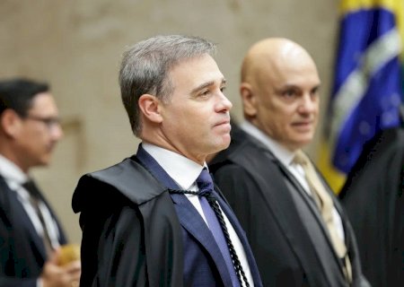 Mendonça libera ao plenário relatório da PF que aponta elo entre Moraes e Vorcaro