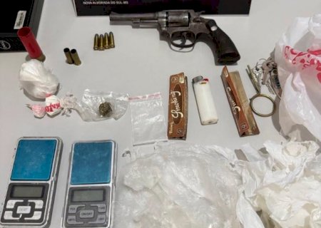 Abordagem por tr&aacute;fico termina com homem morto em confronto com a PM