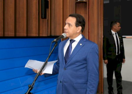 Lei de Coronel David reforça proteção ao consumidor e amplia informação sobre proibição de multa por fidelidade em MS