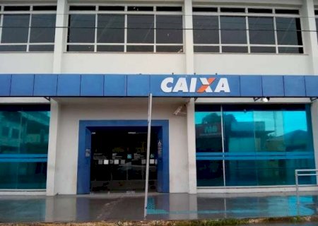 Banco deve devolver em dobro valores descontados de conta de cliente