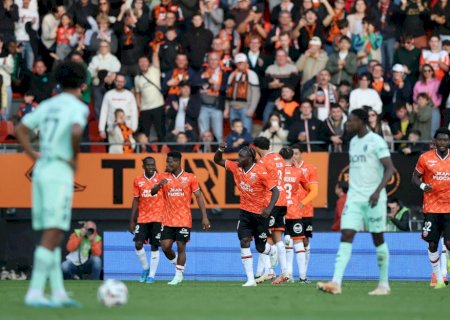 Monaco perde a primeira com Filipe Luís, e PSG encosta no Campeonato Francês