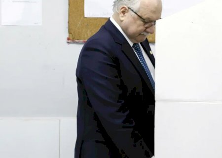 Vontade das urnas precisa ser respeitada, afirma Fachin após votar