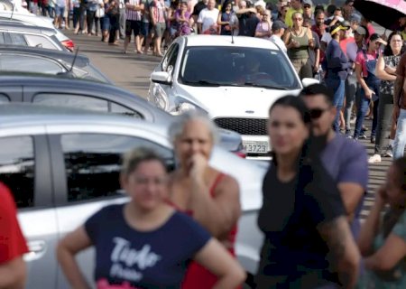 Campanha de Lula denuncia falta de transporte em nove estados