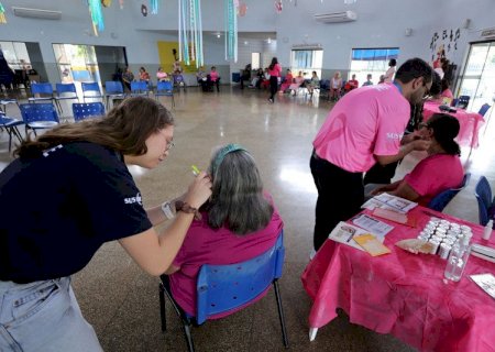 Feira de Experiências voltada à saúde das mulheres encerra o Outubro Rosa nesta quinta