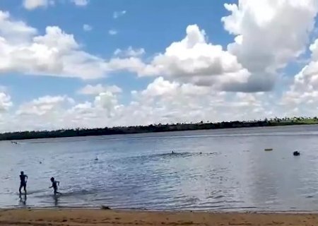 Mulher morre ap&oacute;s bater a cabe&ccedil;a durante passeio de lancha no Rio Parana&iacute;ba